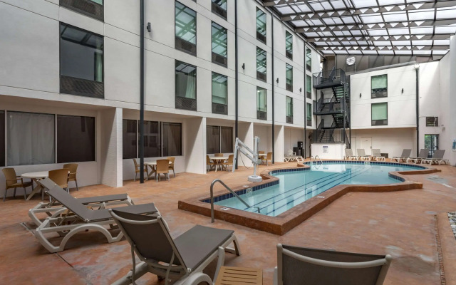 Comfort Inn & Suites Nashville Downtown – Stadium