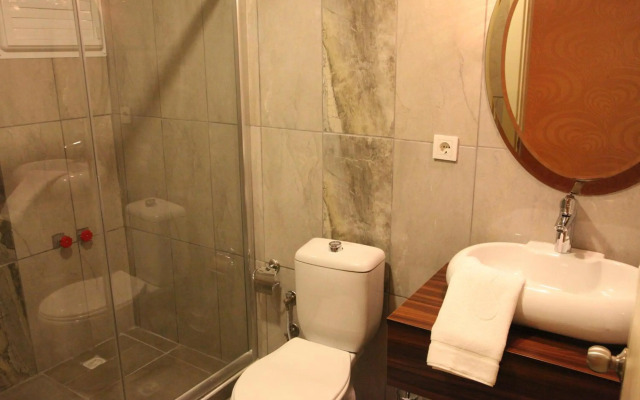 Lucid Otel