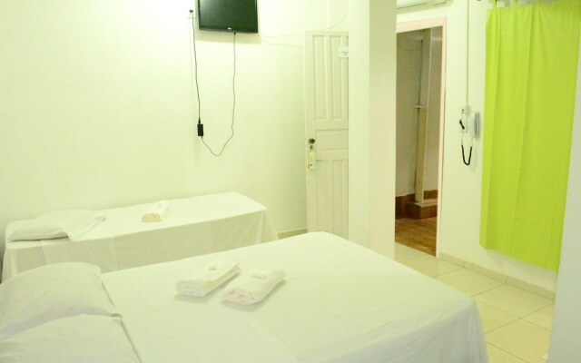 Lize Hotel-Hostel