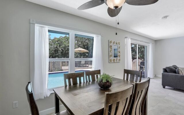 Skylark Avenue Pool Home