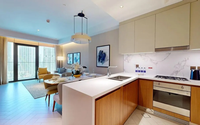 Downtown - Address Residences Opera T1 1603