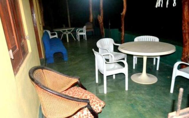 Dark Horse Resort Yala