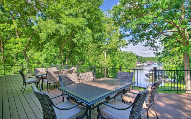 Waterfront Escape: Ozarks Home + Guest House!