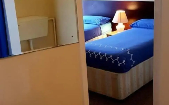 Sinatras Hotel
