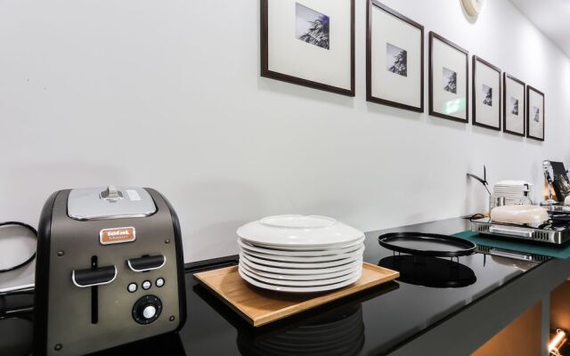 Brown-Dot Hotel Beomcheon