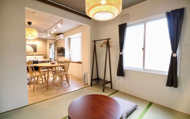 Sky Court 717