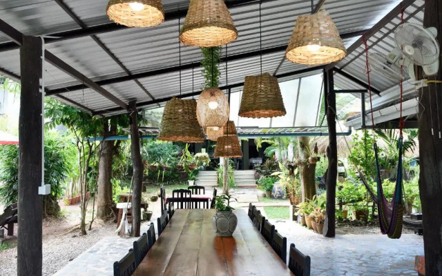 Lanta Beer House