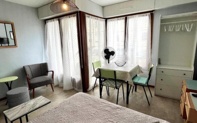 Appartement Aix-les-Bains, 1 pièce, 2 personnes - FR-1-555-10