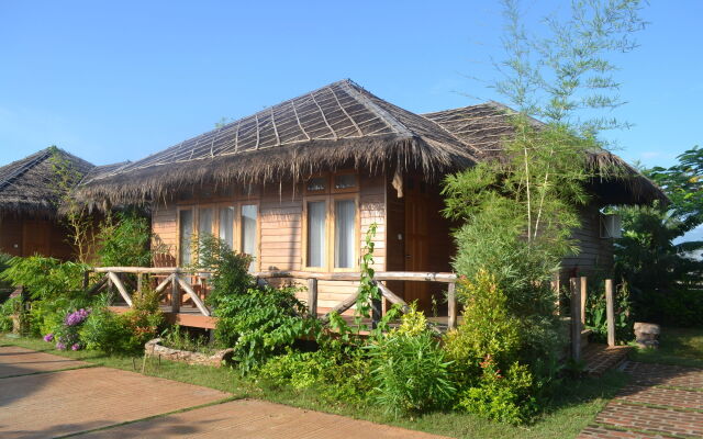 Royal Nadi Resort