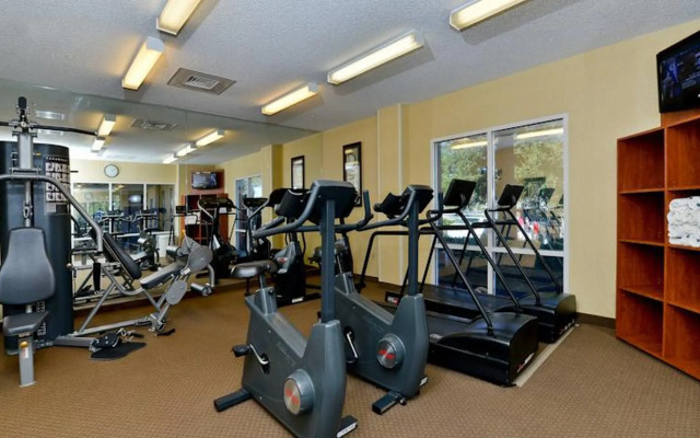 Comfort Inn & Suites Near Universal Orlando Resort - Convention Ctr
