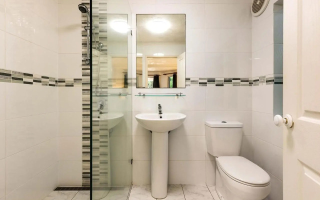 A PERFECT STAY –Clarkes Beach Villa