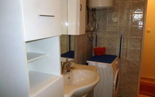 Apartment Rada - Center of Posedarje & near Beach