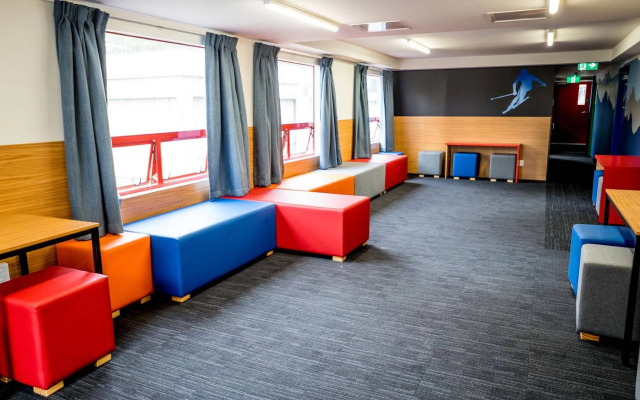 YHA Auckland City - Hostel / Backpacker