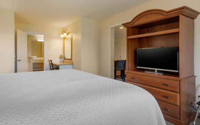 Ogunquit Hotel & Suites