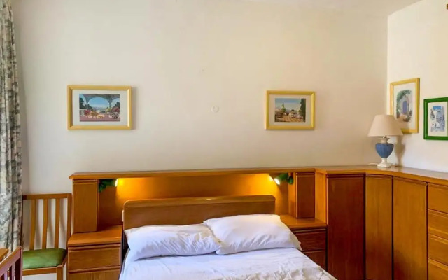 Sea and sun Views 2bd Apt Marsalforn Gozo