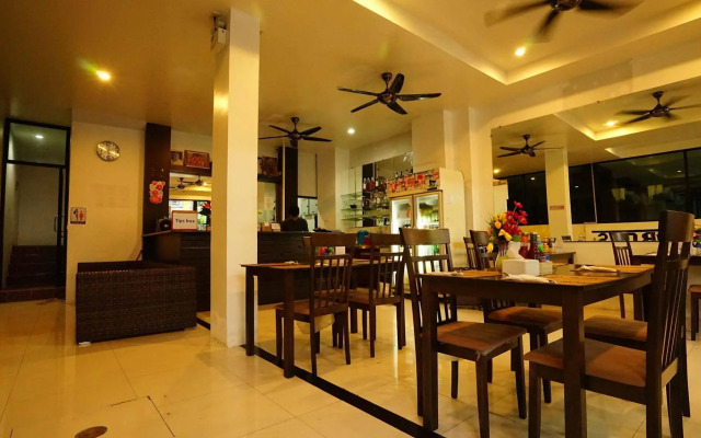 Bad Boys Guesthouse Patong
