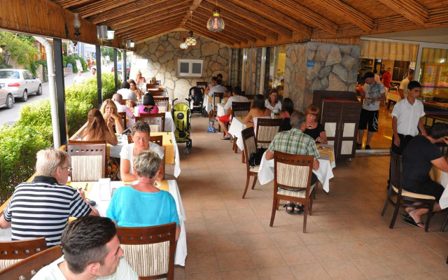 Отель Kleopatra Ada