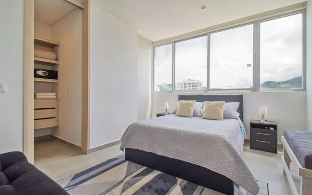 Salguero Suites By HostPro