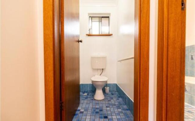 41 Leonard Avenue- Pet Friendly, Boat Parking And Aircon