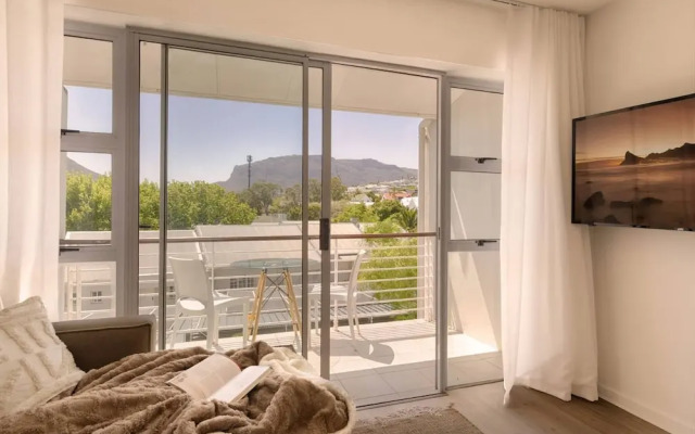2 Bedroom Apartment, Princess Beach Club, Houtbay