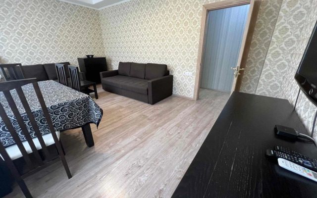 Апартаменты на улице Вольного Новгорода 13