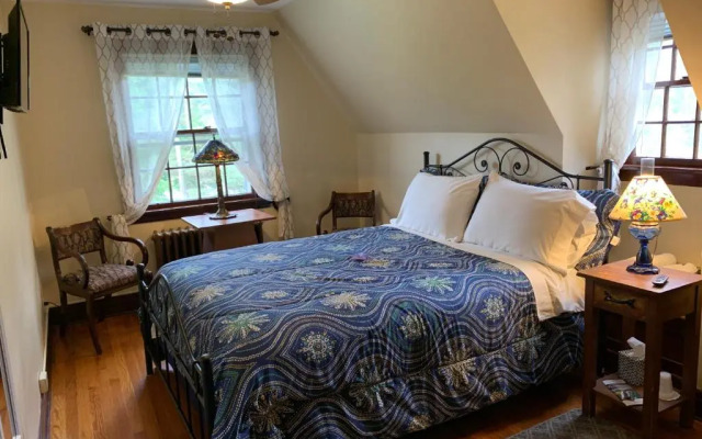 Georgian Garden Inn
