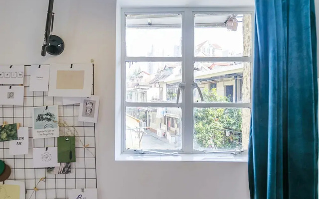 Hard Candy Apartment No.19