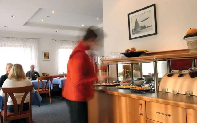 Hotel Zeppelin