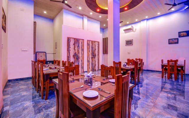 Gracious by Vishesh Hotels & Home Stay