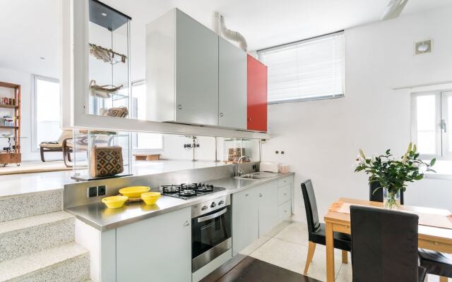 Ático con piscina privada y terraza