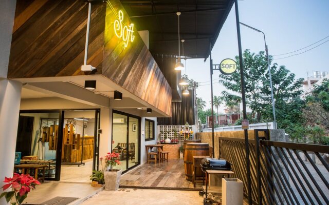 Soft Dormtel Night Bazaar