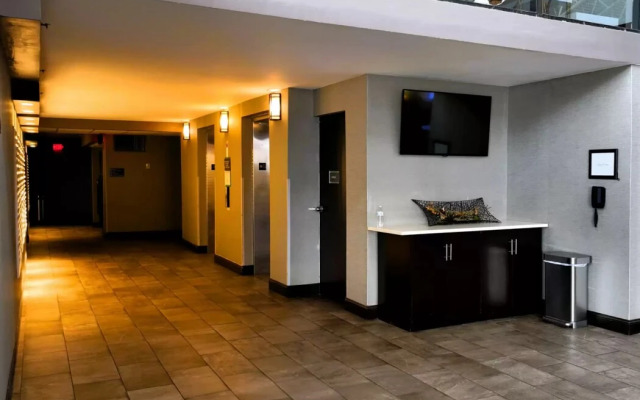 Best Western Premier Alton-St. Louis Area Hotel