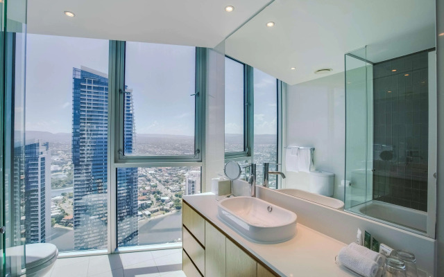 Hilton Surfers Paradise Hotel & Residences.