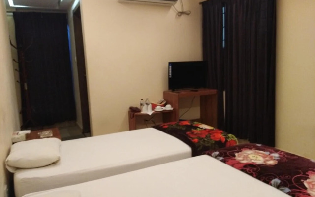 Bottomhill Palace Hotel