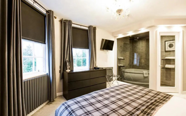 Mercure Peebles Barony Castle Hotel