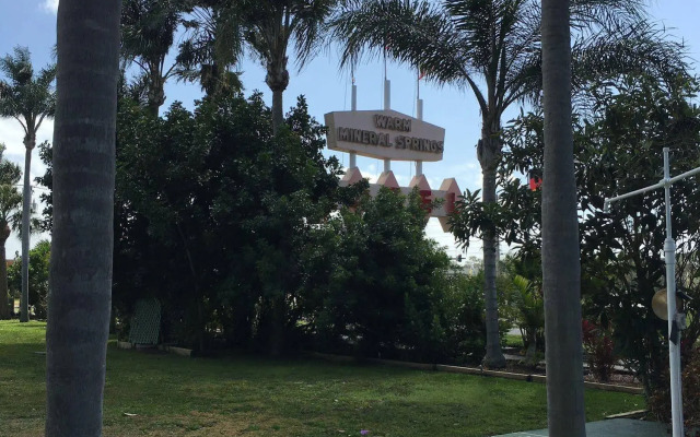 Warm Mineral Springs Motel