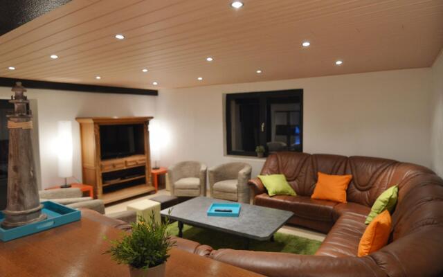 Modern Holiday Home in Sourbrodt with Private Pool