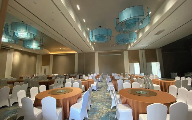 Apec Continental Condotel