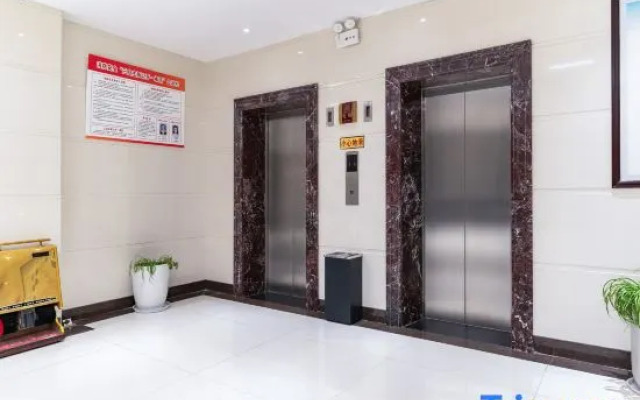 Lijiang Beisili Hotel (Gucheng Zhongyi Market Mufu)