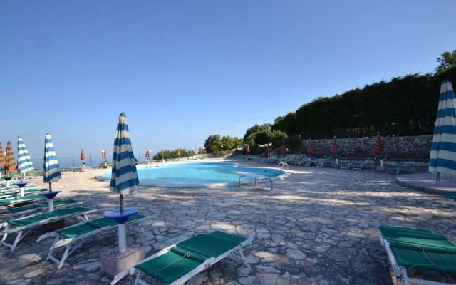 Holiday Home in Mattinata With Pool, Tennis Court & Bikes