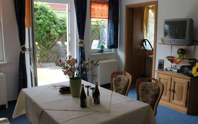 Spacious Bungalow in Kühlungsborn near Sea Beach