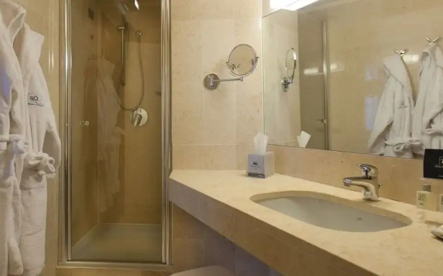 B&B HOTEL Imperia Rossini al Teatro