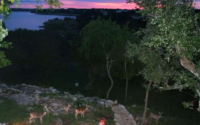 Texas Rose Lodge by RedAwning