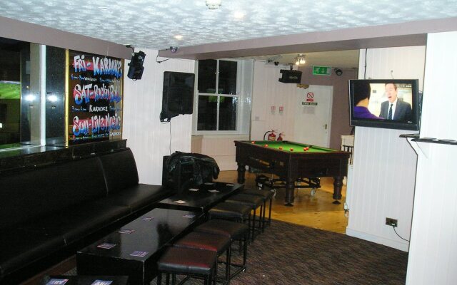 The Huddersfield Hotel