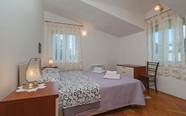 Awesome Home in Kastel Stari With Wifi and 3 Bedrooms