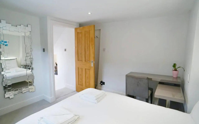 Modern, Chic 3BR Townhouse in Central Oxford