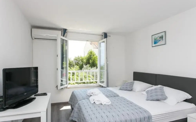 Apartment Tetepave