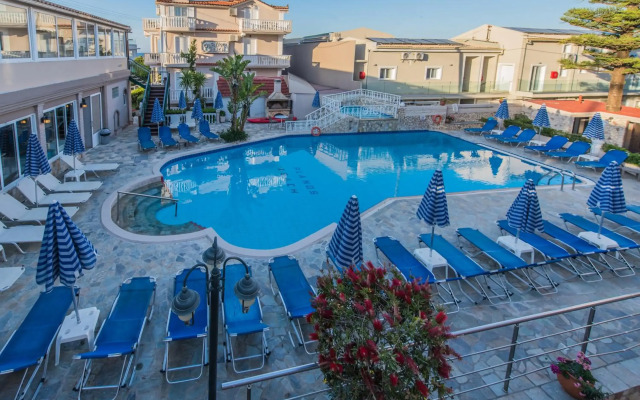 Planos Beach Hotel