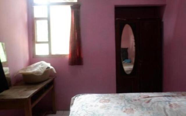 Omah Laras 2 Homestay