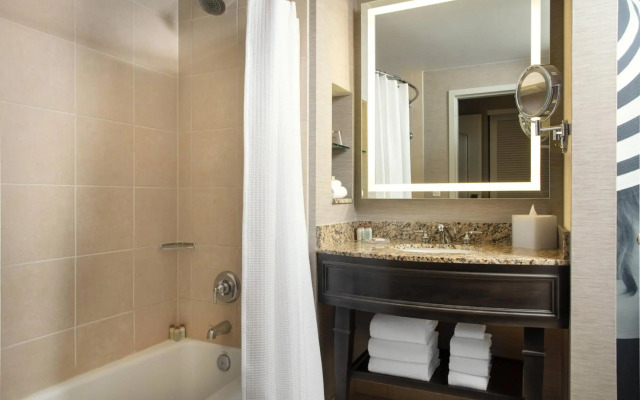 Renaissance Tampa International Plaza Hotel